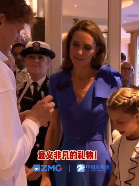 乔治王子和夏洛特公主收到网球冠军辛纳签名