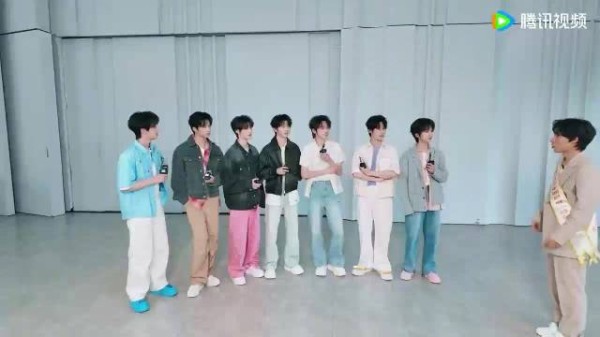宋亚轩称年轻是第七件装备，时代少年团7月22日战至巅峰