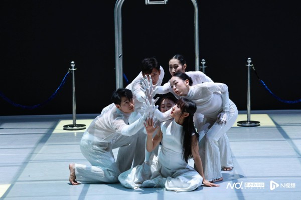 当舞蹈遇上诗歌，《THE HAND：从前有只手》即将上演