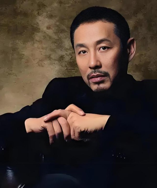 陈道明和陈宝国，为何集体退场？并非被市场淘汰，而是主动远离