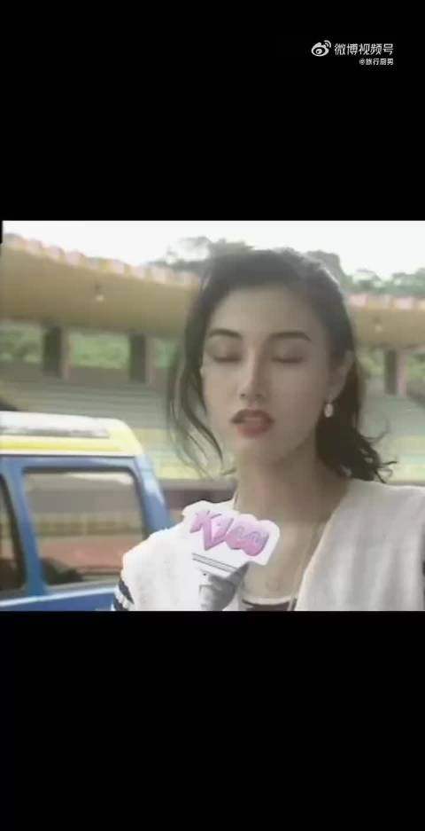 年轻时的香港小姐李嘉欣，这颜值放在现在能打吗？