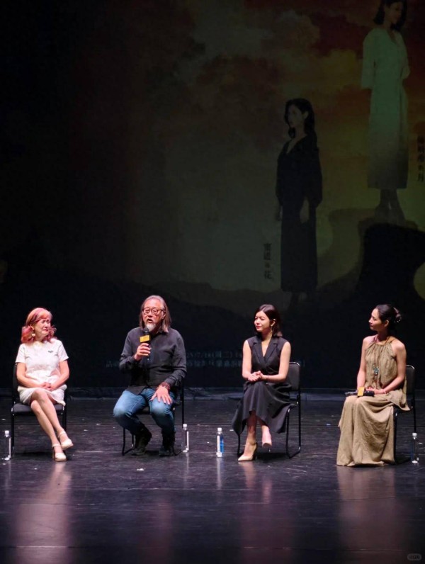 42岁陈妍希中途换赛道，赖声川话剧挑大梁，离婚后美出新高度