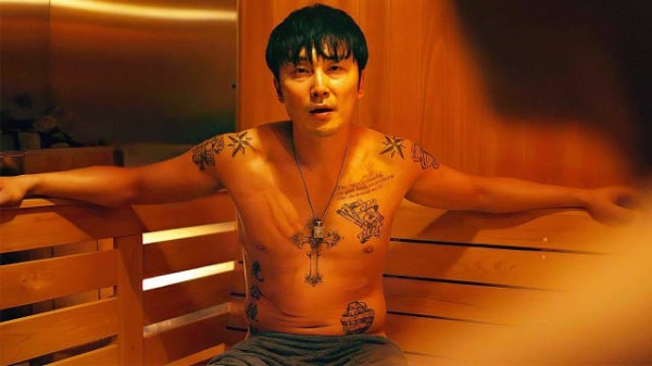 韓國懸疑片《牆外之音》首周登頂多國榜單，爛番茄96%新鮮度