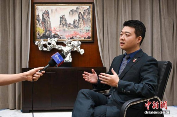 侨界青年王钦甲：做好中外文化交流的“摆渡人”