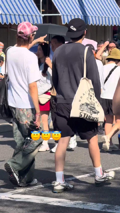 好莱坞惊魂后遇故人，游客腿抖误认幻觉