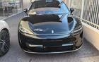 新款智界R7实车曝光：新车标上车，车灯优化
