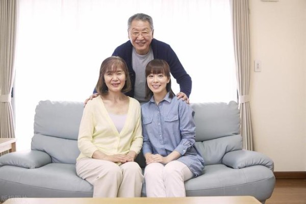 如果有了正确的生活态度，幸福就会掌握在自己手中
