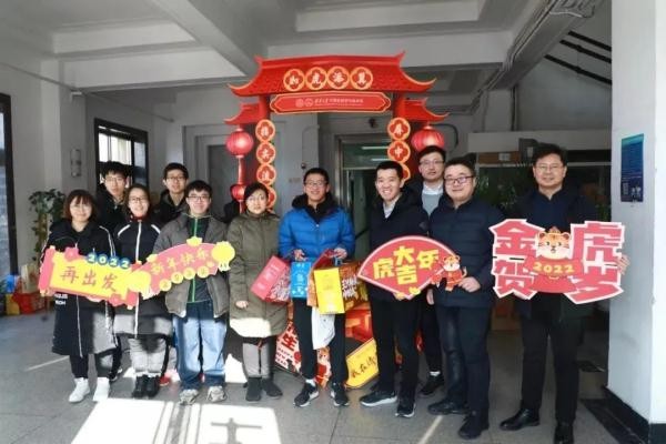 仪式感满满！高校留校学子这样过年