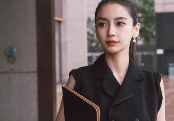 演一部剧就毁一部剧的明星，网友：你演一部我弃一部