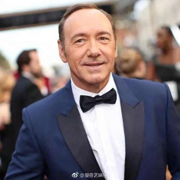 今日奇娱 | 李小璐微博小号疑似曝光；游乐场偶遇吴秀波angelababy；王力宏被曝将三度当爸