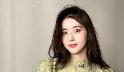 又见双面女星！曝李凯馨辱华，录音曝光大骂中国人，遭剧方除名