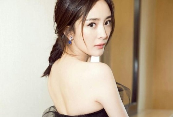 杨幂为什么一直可以火这么多年？杨幂一直红这么久的原因是什么