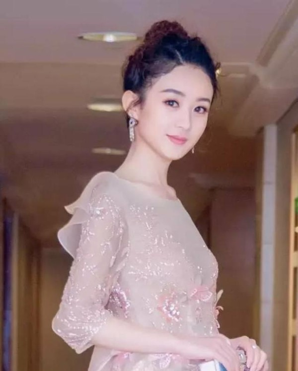 赵丽颖能在娱乐圈这么红，也不是没道理的
