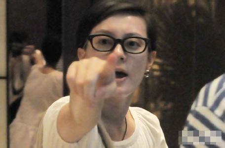 孙俪早年黑历史 玉观音上位史：刘燕铭包养孙俪是真的吗