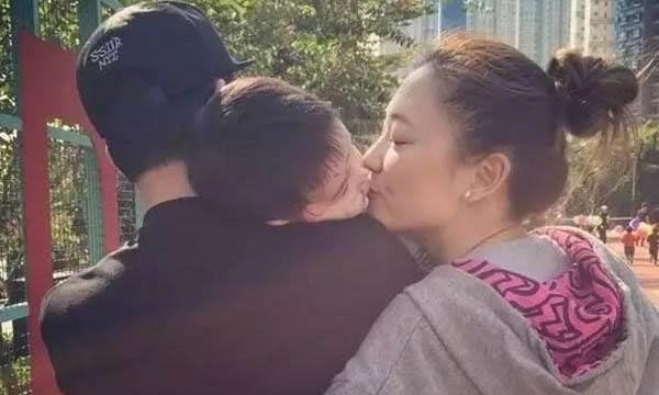 郭富城女儿正面照曝光，为何明星都不愿自己的孩子被曝光？