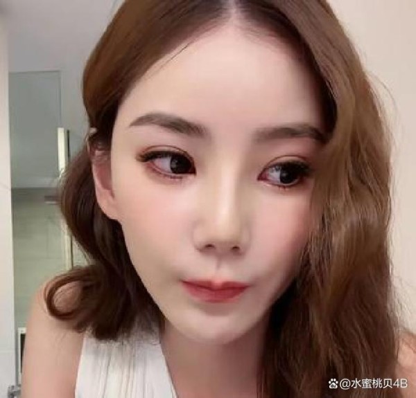 家暴风波背后：揭秘明星私生活舆论漩涡的真相