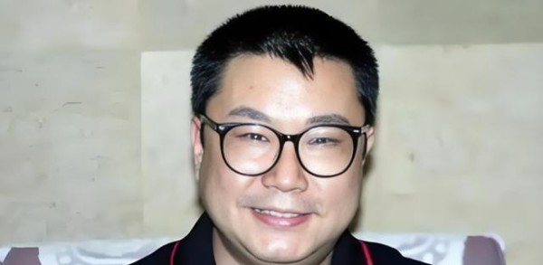娱乐圈明星接连被抓，毒品丑闻震惊众人，昔日光辉瞬间陨落