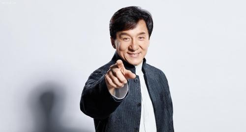 这7位明星醉驾被抓现形，成龙恐吓记者，吴京被抓现行！