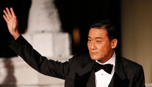 这7位明星醉驾被抓现形，成龙恐吓记者，吴京被抓现行！
