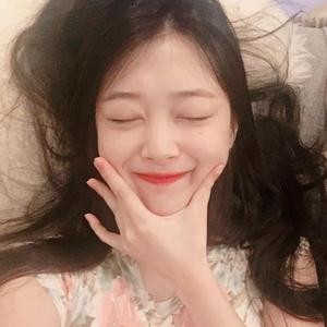 明星私服穿搭daily的个人主页