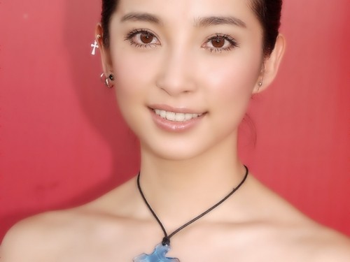 周冬雨李冰冰曹颖 盘点娱乐圈那些年龄造假的女星