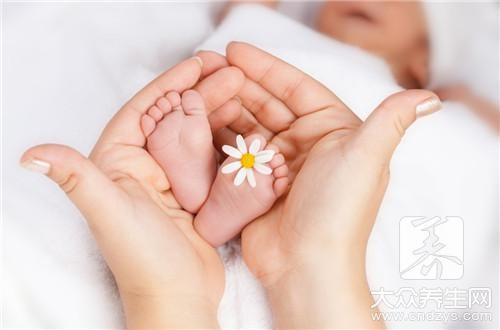 婴儿护理