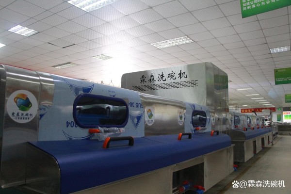 如何正确使用小型流水线洗碗机？
