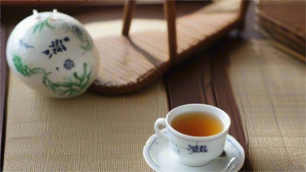 现代<a target=