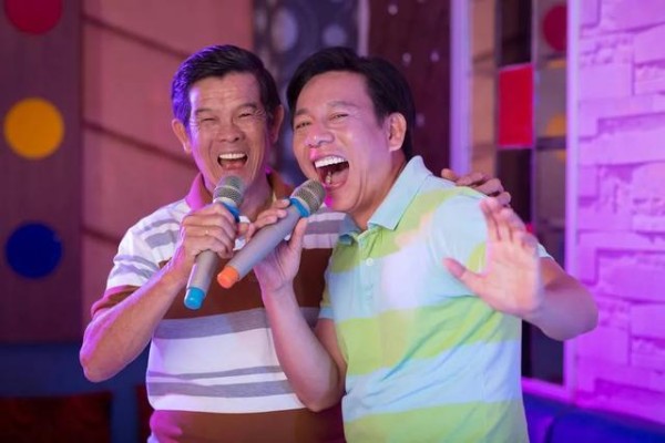 唱歌让身心健康！那么如何24小时在家免费K歌呢？