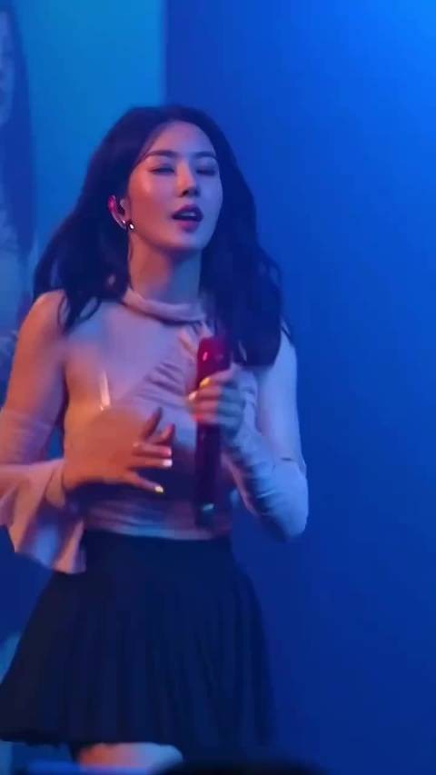 权恩妃身材性感迷人好有气质感,权姐火辣的热舞太养眼啦!