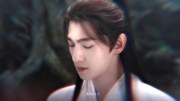 杨洋白衣造型诠释韩立仙风道骨