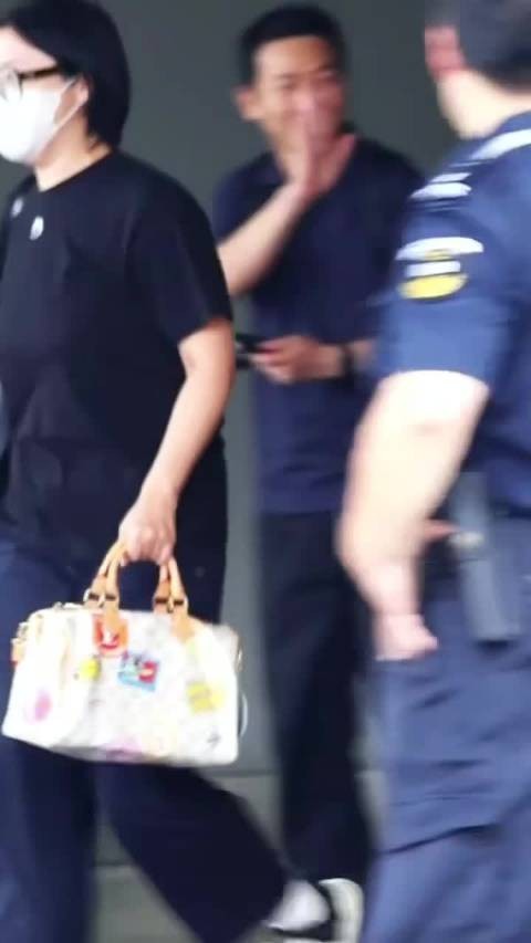 迪丽热巴hi6上班路透,玩得开心