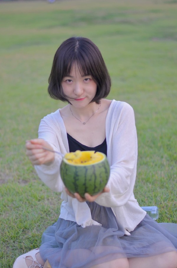 吃瓜群qq群免费：同框3秒引爆热搜，他们真的复合了吗？网友：锁死这对！