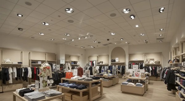 Commercial Recessed Downlight for Retail Use