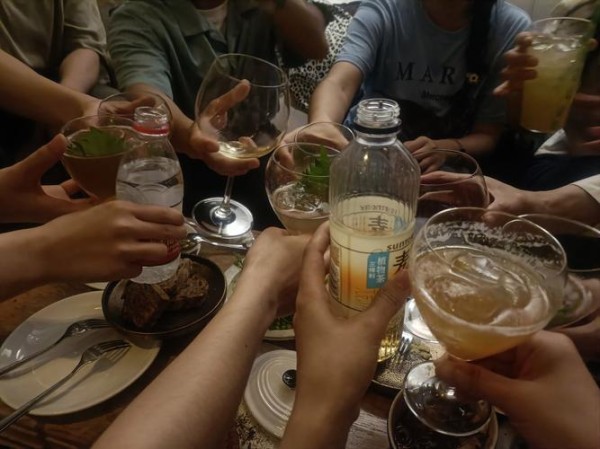好邻居酒友群：都市生活的欢乐社交平台