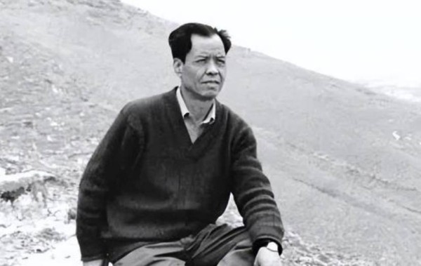 1995年，为阻止《白鹿原》获茅盾文学奖，作协主席故意“使绊子”