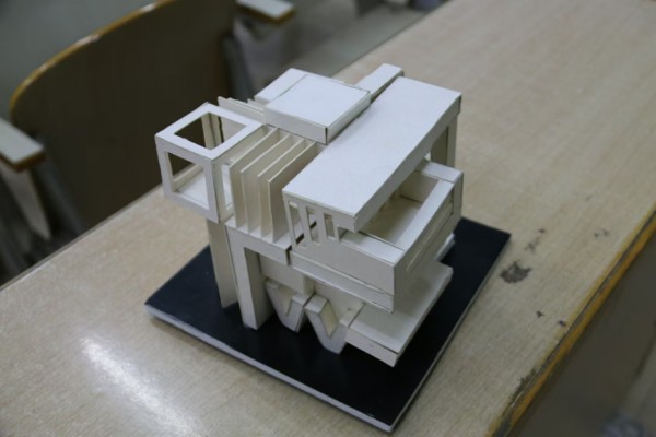 城建学院旧物改造建筑模型大赛谋创新赛水平