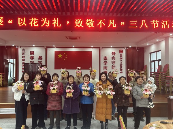 沥东村：以花为礼，致敬不凡