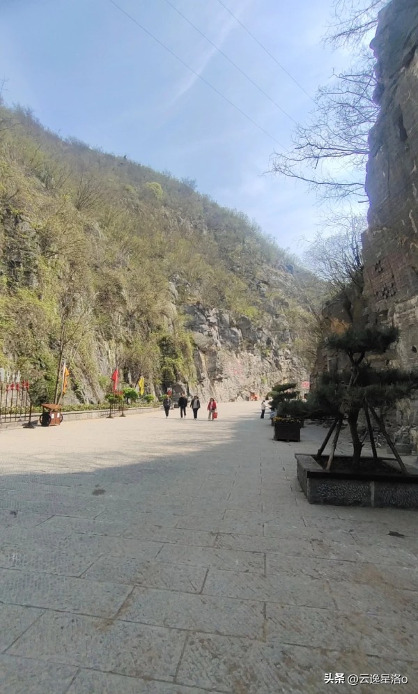 万物皆可好物：如何让自己每天都更快乐？以下是一些建议让我们一起来探讨。

      快乐，是我们生活中最珍贵的财富之一。它不仅能让我们的心情愉悦，还能提升生活的质量。那么，如何让自己每天都更快乐呢？以下是一些建议，让我们一起来探讨。
       学会感恩：每天花一点时间思考生活中的点滴美好，感恩身边的人与事。这样可以让我们更加珍惜拥有的一切，增强内心的幸福感。
       培养兴趣爱好...