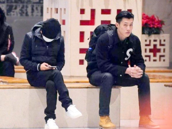 明星助理辞职的背后真相：揭秘低收入与高压力