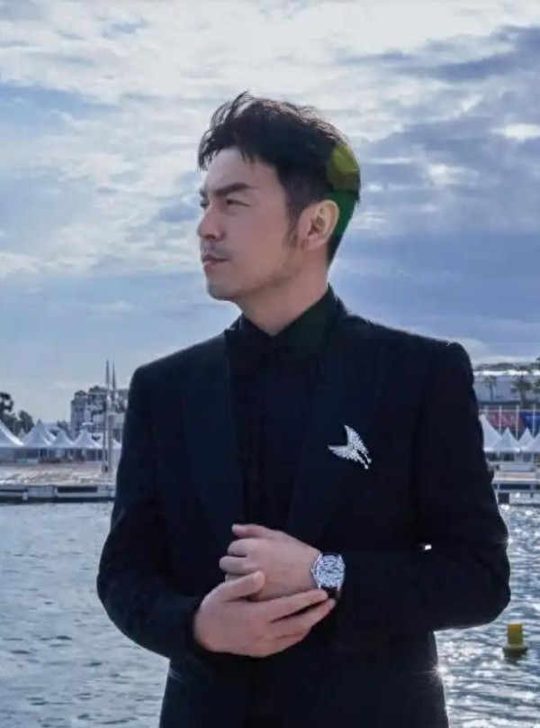 国内身高前十的男明星榜单，雷佳音意外入围！有你想不到的
