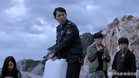 一帮人沦落荒岛，小保安也嘚瑟起来了，顶撞领导