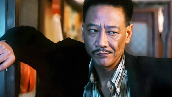 何家驹饰演残暴黑警称霸黑白两道,十三太保俯首称臣