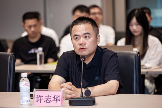 匹克CEO许志华
