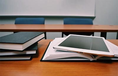 德育工作中实施励志教育的途径