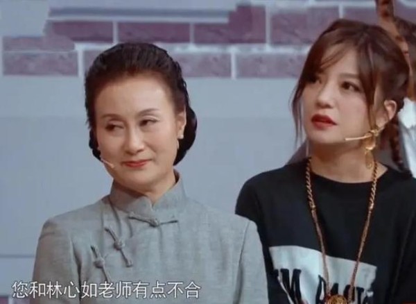 赵薇在娱乐圈狂圈粉，综艺采访尽显高情商，娱乐圈的人生赢家