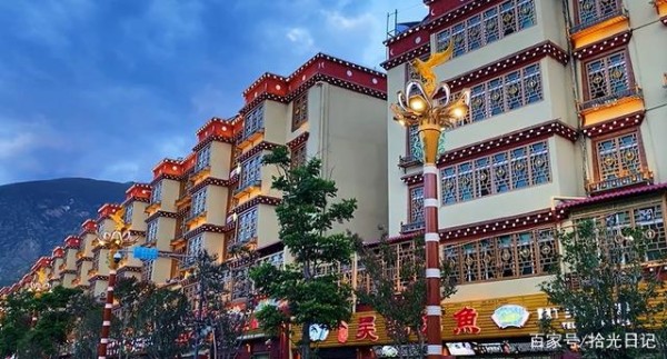 甘孜理塘到巴塘，被很多人称为318国道四川境内最美的一段-有驾