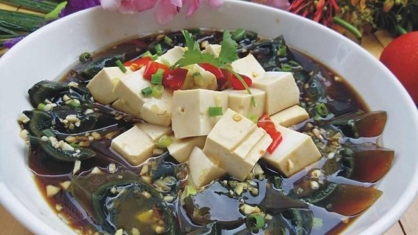 皮蛋拌豆腐怎么做