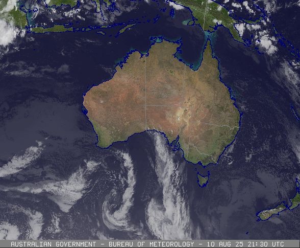 Cloud/surface composite, Australia satellite image of Australia at Sun Aug 10 21:30:00 2025