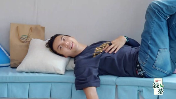 我的评分： 本来以为只是一个游戏综艺……